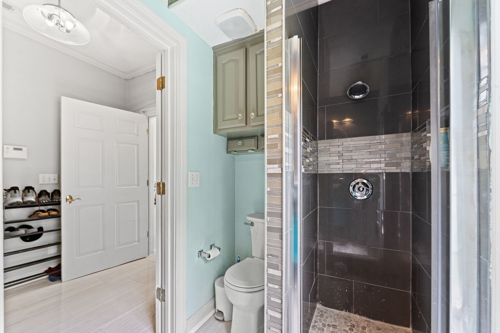 Downstairs bathroom and mudroom area